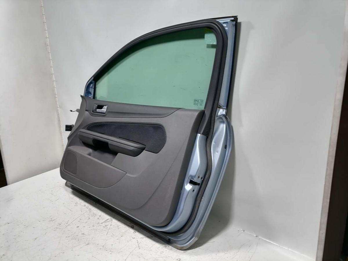 Ford Focus 2 original vorn rechts tonic hellblaumetallic 3-T&uuml;rer Rohbau Bj.2005